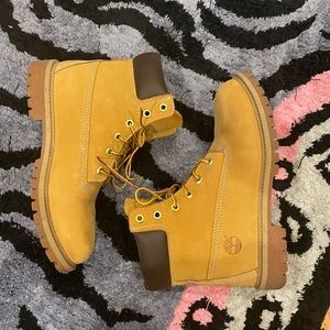 WOMEN'S TIMBERLAND LINDEN WOODS BOOTS